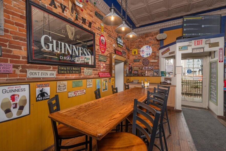More Photos Of 110 S Broadway St, New Philadelphia Storefront Retail Office For Sale