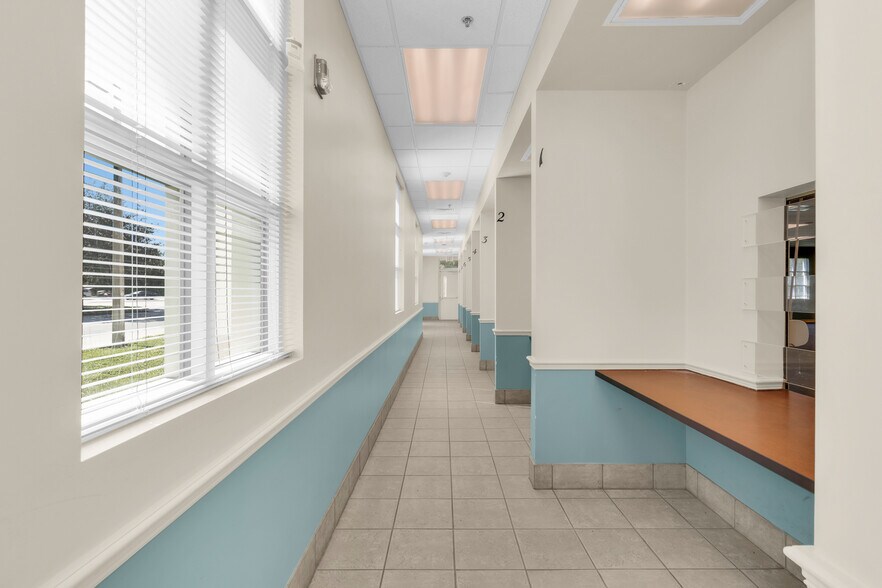 More Photos Of 1201 E Oak St, Kissimmee Office For Sale
