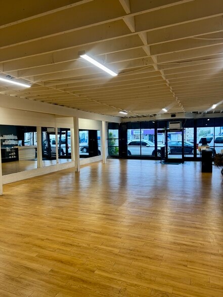 Primary Photo Of 1208-1210 N La Brea Ave, Inglewood Storefront Retail Residential For Lease