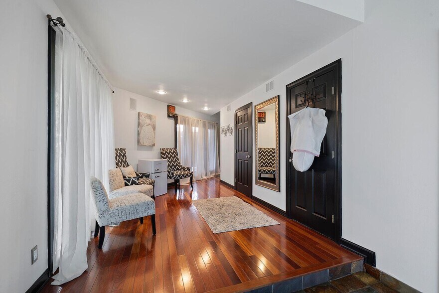 More Photos Of 381 W Guin Rd, Nixa Lodge Meeting Hall For Sale