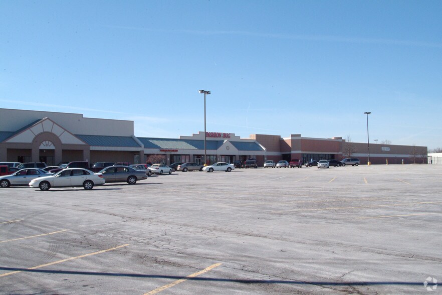 More Photos Of 381-417 Market Square Dr, Maysville Unknown For Lease