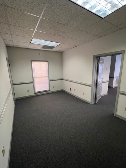 More Photos Of 2630 Beaver Ruin Rd, Norcross Medical For Sale