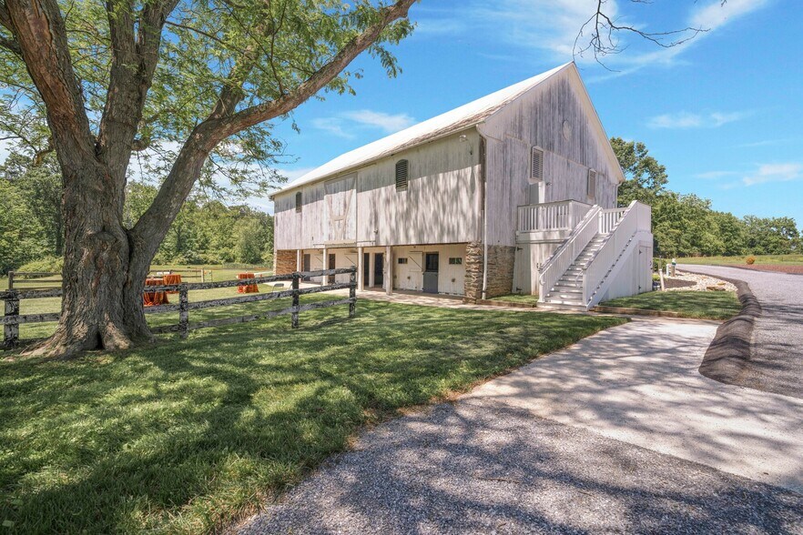 More Photos Of 1902 Jefferson Pike, Brunswick Lodge Meeting Hall For Lease