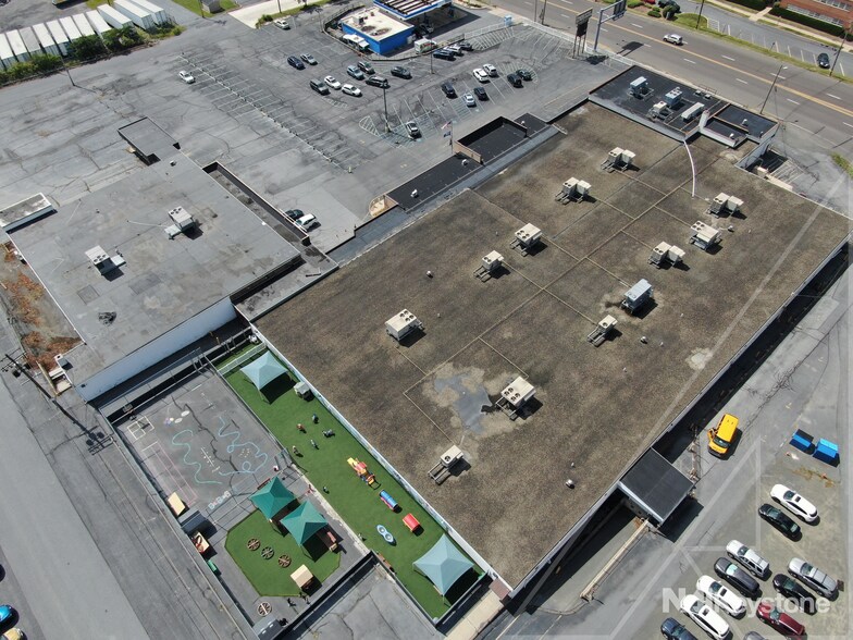 More Photos Of 2101 Centre Ave, Reading Storefront Retail Office For Sale