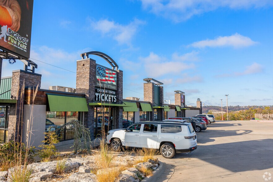 More Photos Of 3608 W 76 Country Blvd, Branson Amusement Park For Sale