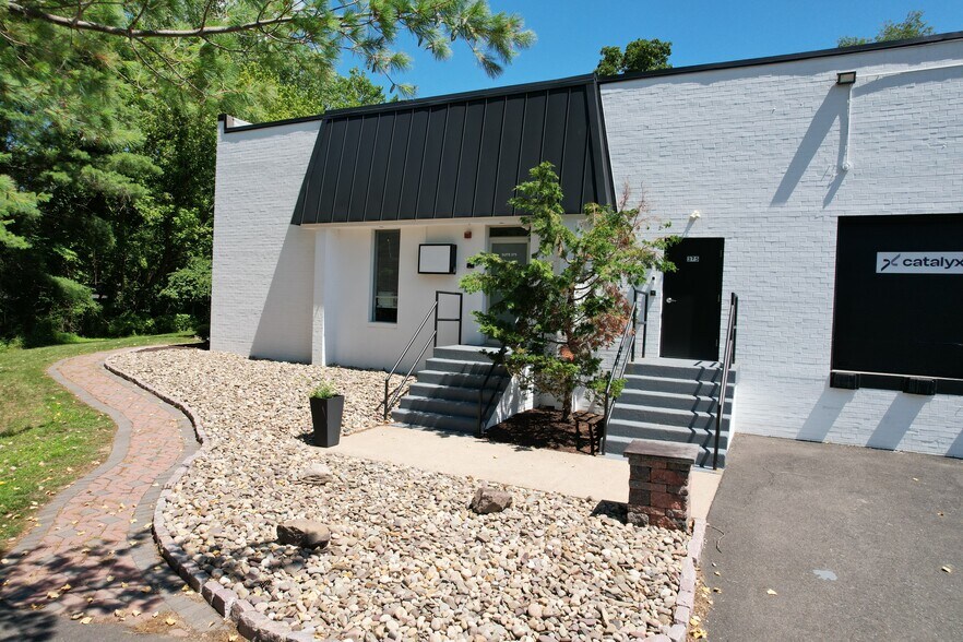 More Photos Of 201-375 Pheasant Run, Newtown Unknown For Lease