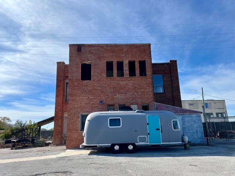 More Photos Of 3250 Charles Page Blvd, Tulsa Flex For Sale