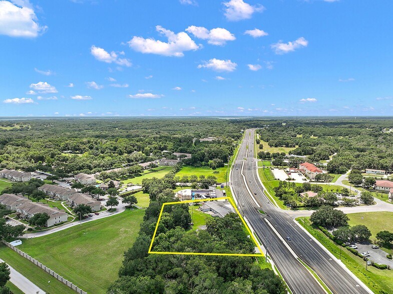 More Photos Of 835 S US Highway 441, Lady Lake Freestanding For Sale