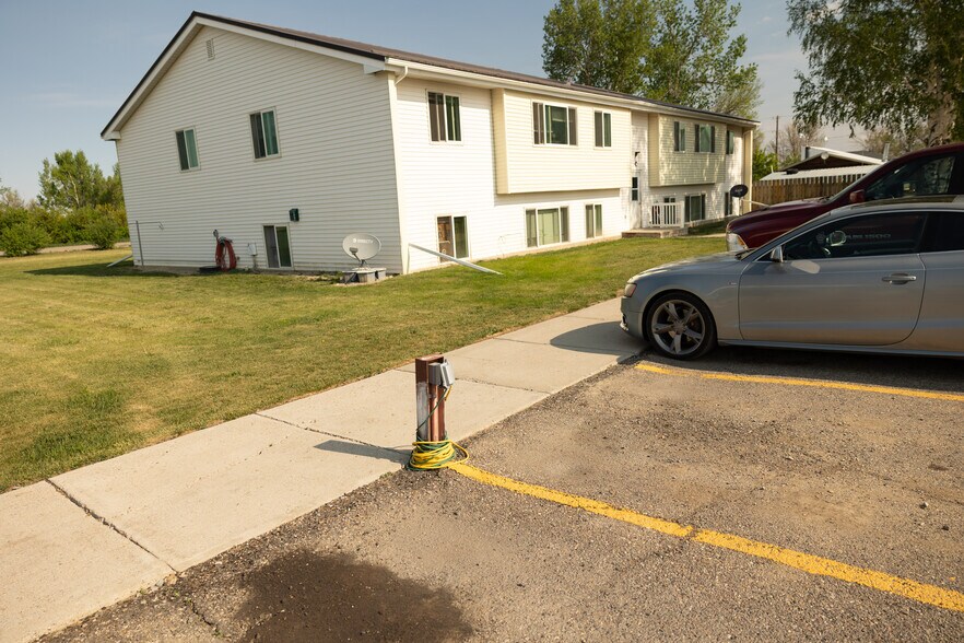 More Photos Of 1000 4th Ave SW, Conrad Apartments For Sale