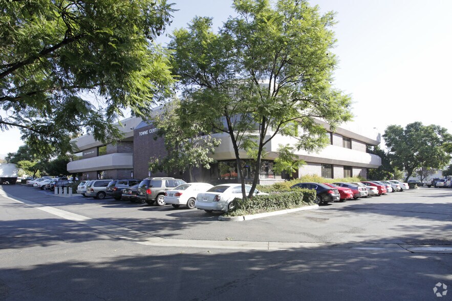 More Photos Of 1900 Royalty Dr, Pomona Medical For Lease