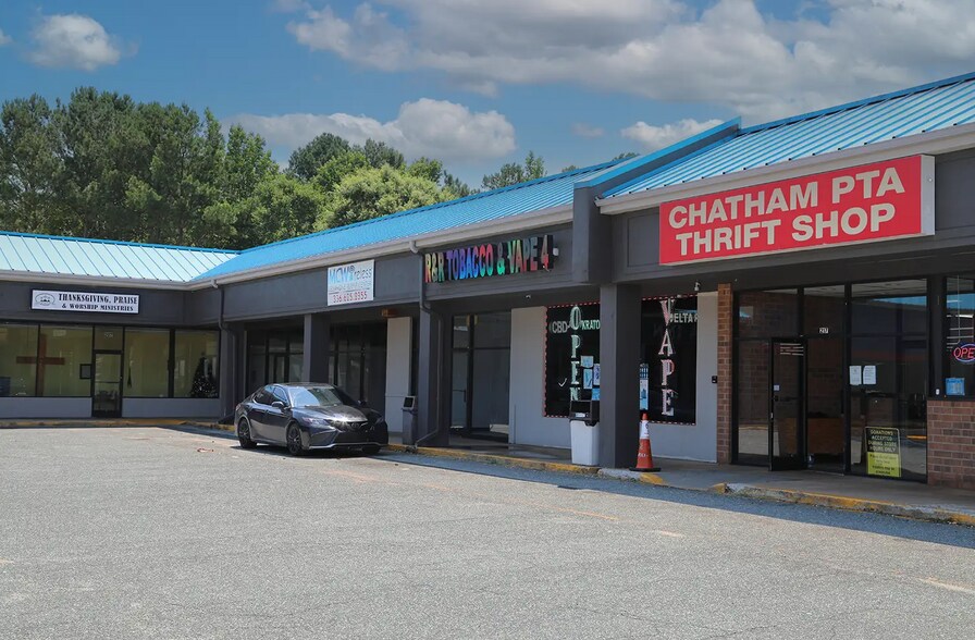 More Photos Of 245 Chatham Sq, Siler City Unknown For Lease