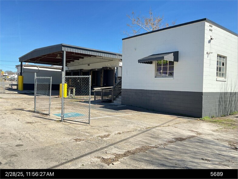 Primary Photo Of 959 Dorsey St, Gainesville Warehouse For Sale
