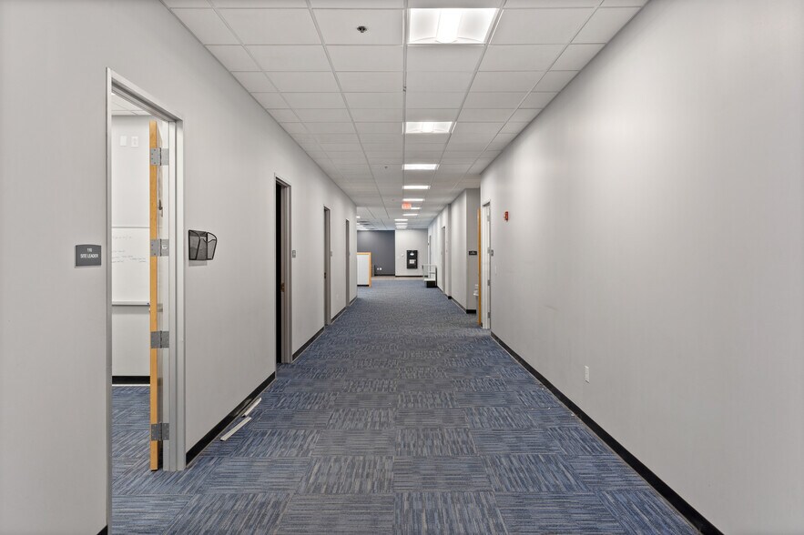 More Photos Of 1600 Eberhardt Rd, Temple Industrial For Lease