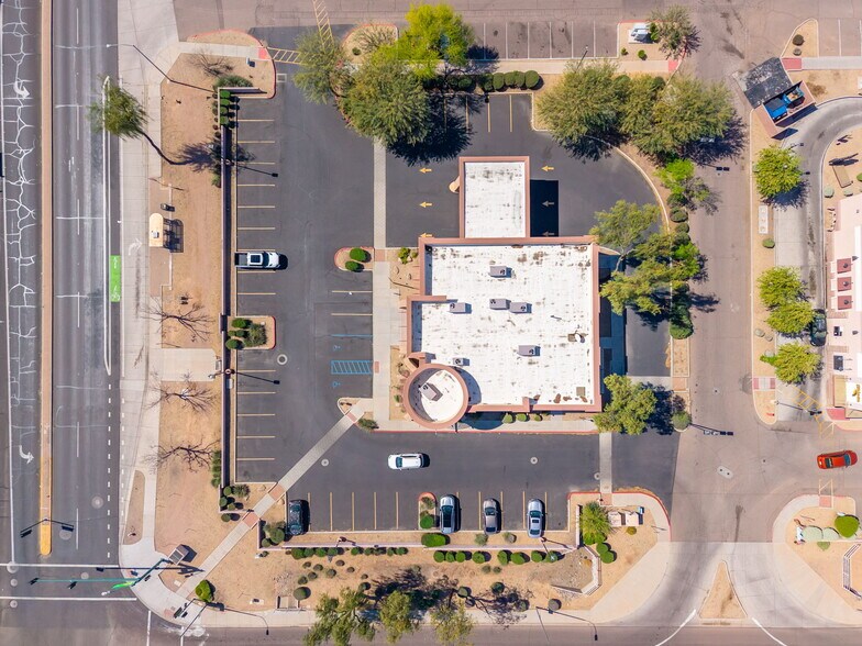 More Photos Of 7510 W Lower Buckeye Rd, Phoenix Freestanding For Lease