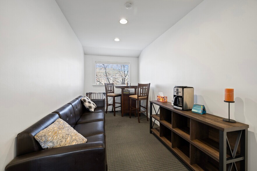 More Photos Of 5371 Kietzke Ln, Reno Office For Lease