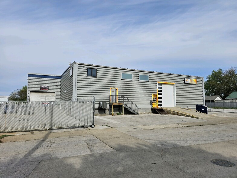 Primary Photo Of 405 N Nettleton Ave, Springfield Warehouse For Lease