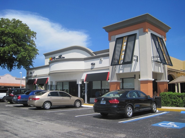 More Photos Of 3200-3400 N Federal Hwy, Boca Raton Office For Lease