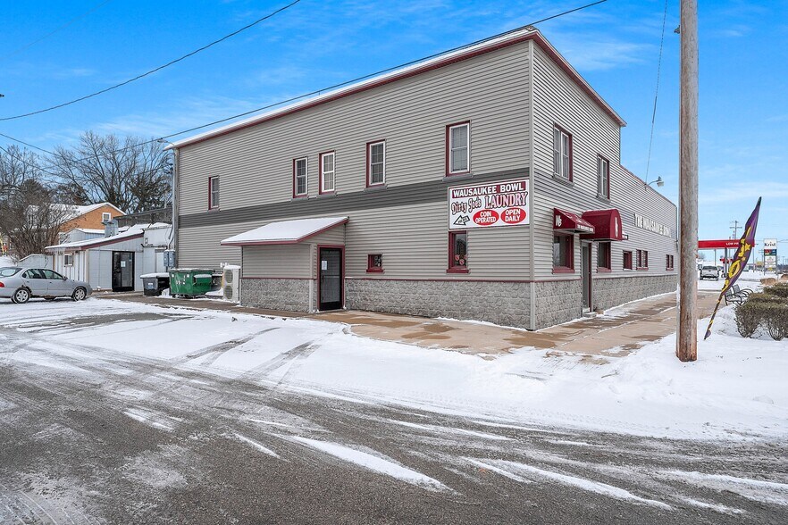 More Photos Of 326 Main St, Wausaukee Bowling Alley For Sale