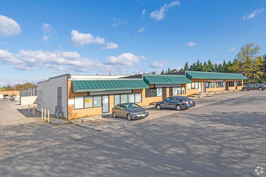 Primary Photo Of 550 N Crain Hwy, Glen Burnie Storefront For Lease