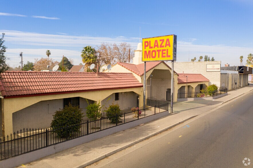 More Photos Of 711 Union Ave, Bakersfield Hotel For Sale