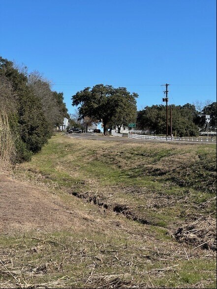 More Photos Of 460 Washington St, Round Top Land For Sale