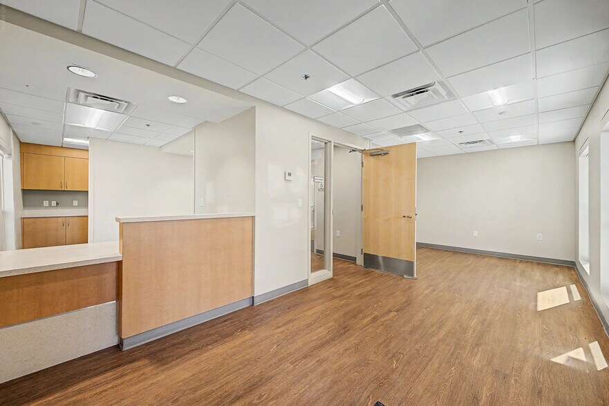 More Photos Of 7534 E 2nd St, Scottsdale Medical For Lease