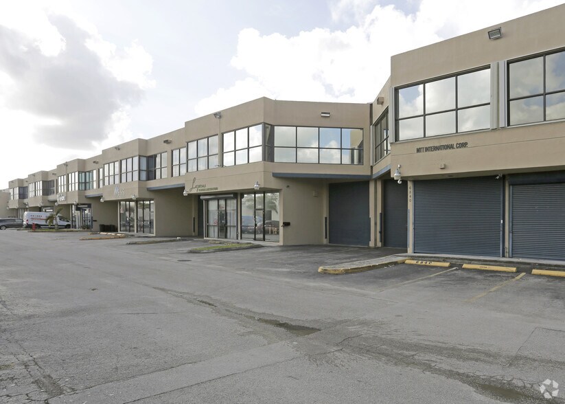 More Photos Of 6820-6856 NW 77th Ct, Miami Warehouse For Lease