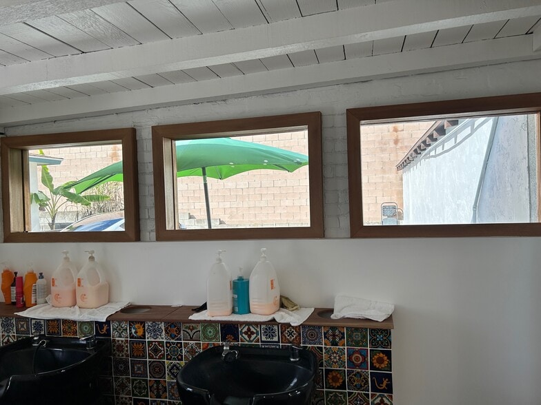 More Photos Of 327 S San Gabriel Blvd, San Gabriel General Retail For Sale