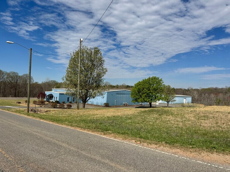 More Photos Of 1143 Airport Rd, Shelby Industrial For Lease