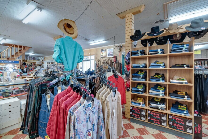 More Photos Of 4541 Valley Pike, Stephens City Convenience Store For Sale