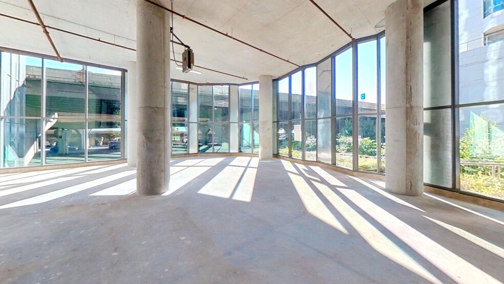 More Photos Of 211 N Harbor Dr, Chicago Apartments For Lease