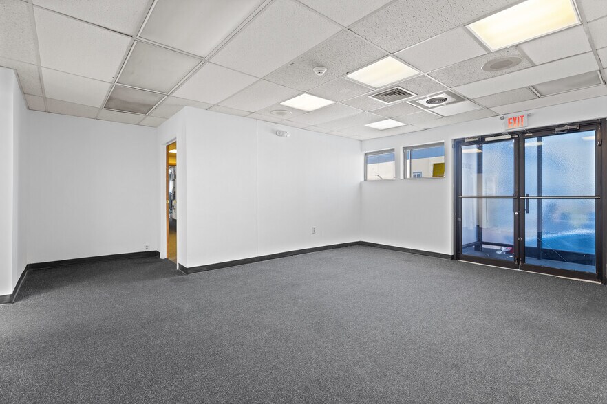 More Photos Of 75A New Brunswick Ave, Perth Amboy Office For Lease