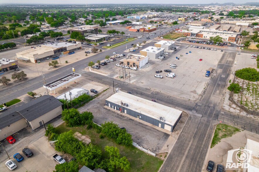 More Photos Of 72 Hassell St, San Angelo Specialty For Sale