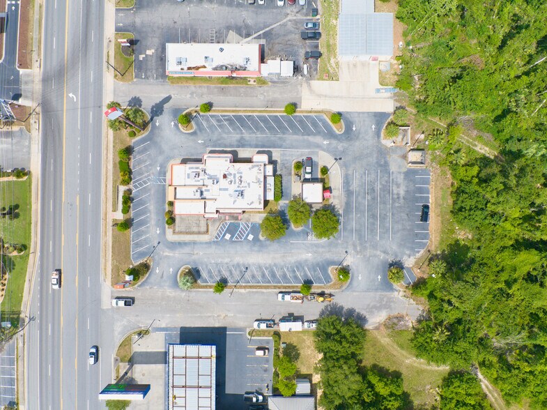More Photos Of 1197 Lakes Blvd, Lake Park Fast Food For Lease