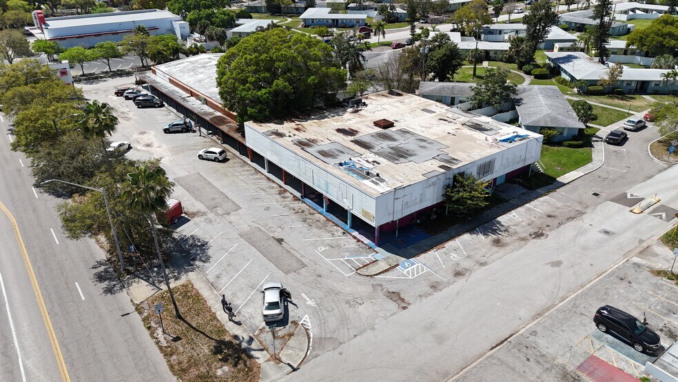 More Photos Of 1900 16th St N, Saint Petersburg Freestanding For Sale