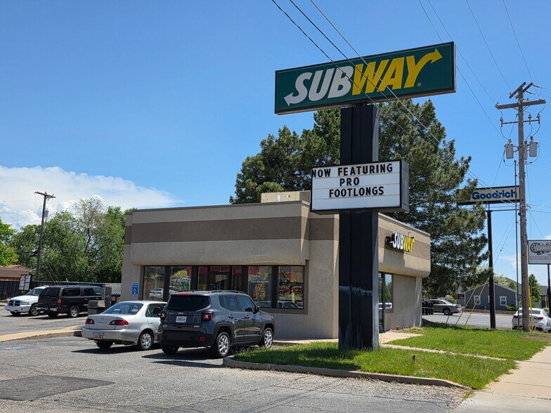 Primary Photo Of 564 N Main St, Clearfield Fast Food For Lease