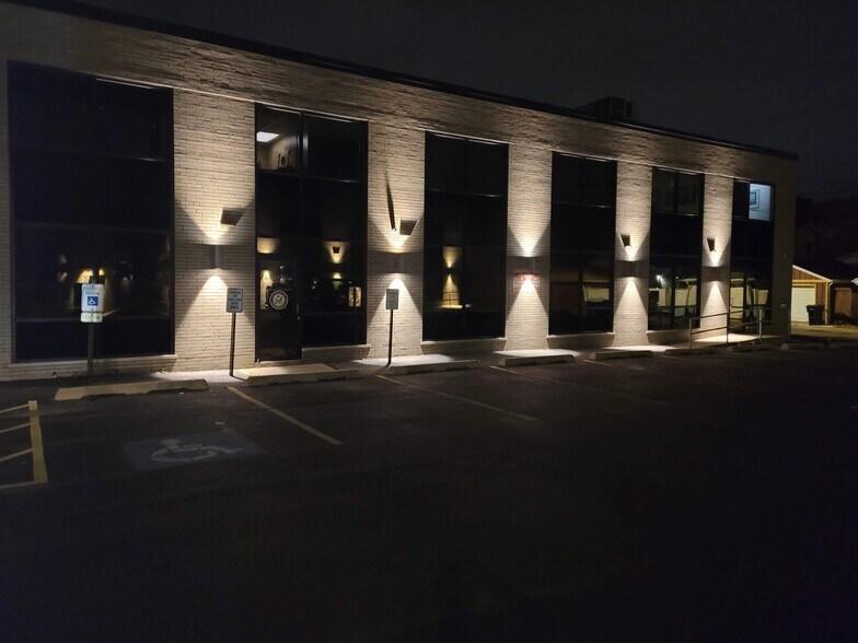 More Photos Of 11750 S Western Ave, Chicago Medical For Lease