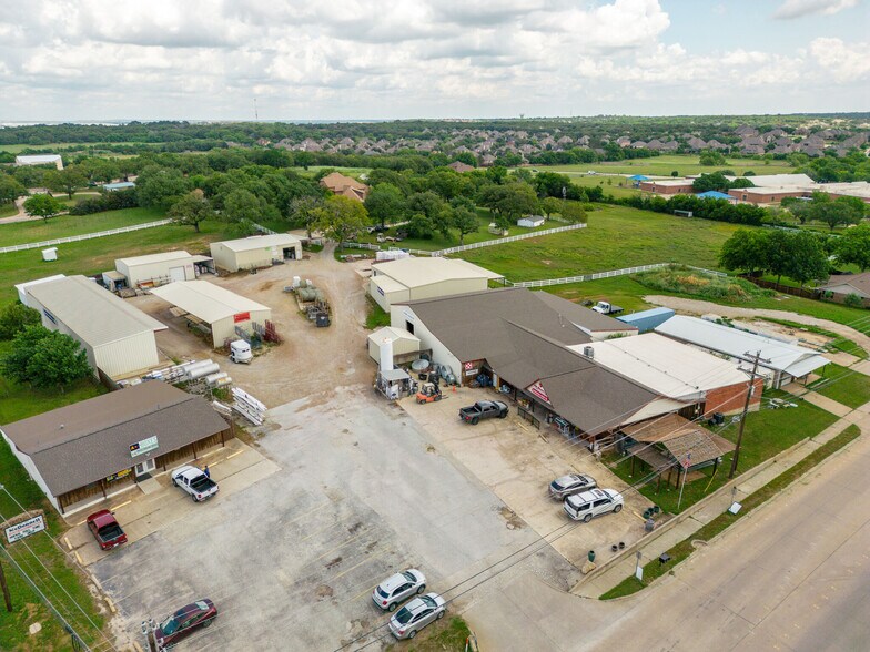More Photos Of 700 N Main St, Keller Storefront Retail Residential For Sale