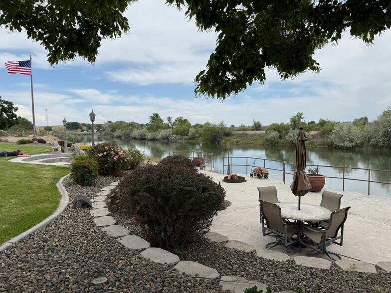 More Photos Of 400 Washington St, Adrian Land For Sale