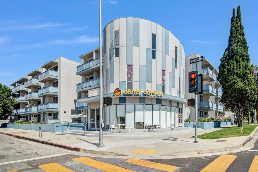 Primary Photo Of 1299 E Green St, Pasadena Apartments For Sale
