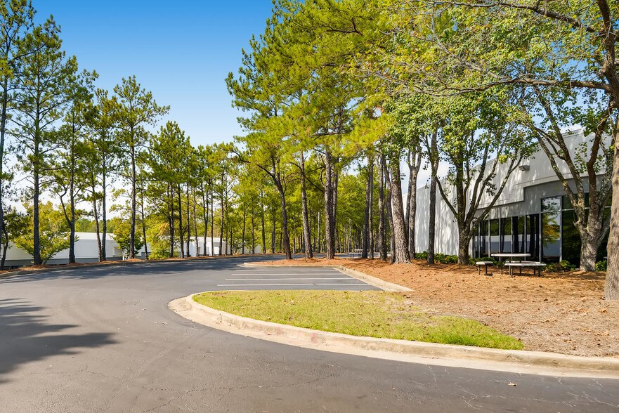 More Photos Of 300 Technology Ct SE, Smyrna Unknown For Lease