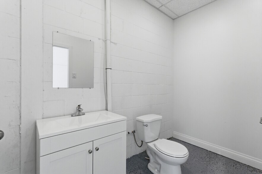 More Photos Of 397 Humberline Dr, Toronto Warehouse For Sale