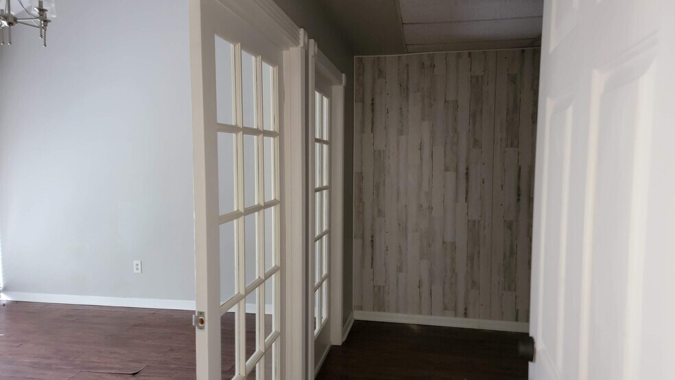 More Photos Of 14339 Torrey Chase Blvd, Houston Loft Creative Space For Lease