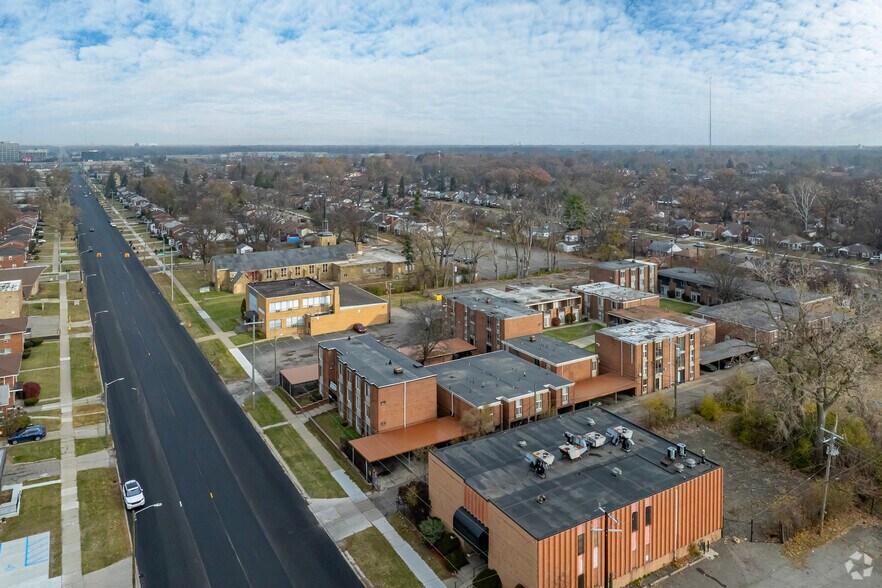 More Photos Of 19320 Greenfield Rd, Detroit Apartments For Sale