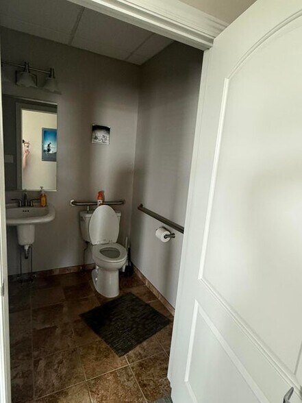 More Photos Of 9421 Joliet St, Saint John Medical For Sale