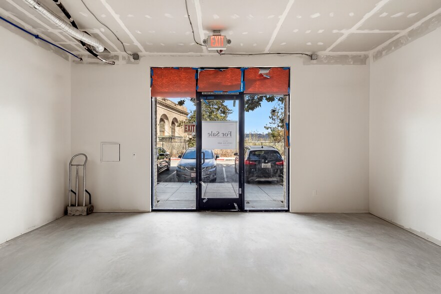 More Photos Of 1761-1763 16th St, Oakland Apartments For Sale