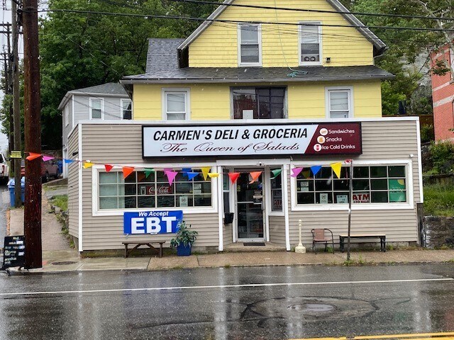 More Photos Of 122 N Main St, Norwich Storefront Retail Residential For Lease