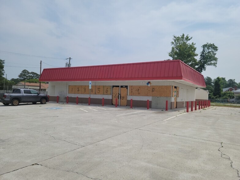More Photos Of 5800 Castle Hayne Rd, Castle Hayne Freestanding For Lease
