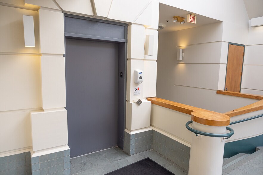 More Photos Of 416 B St, Santa Rosa Office For Sale