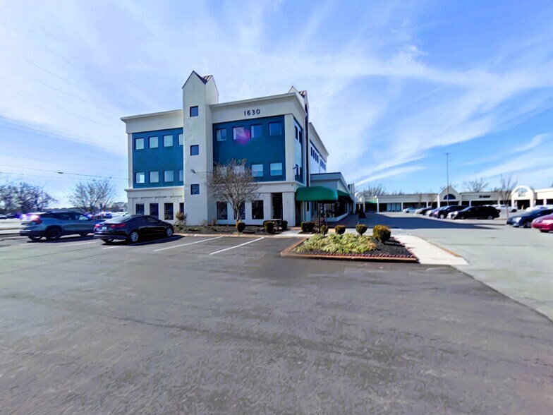 More Photos Of 1630 S Church St, Murfreesboro Coworking Space